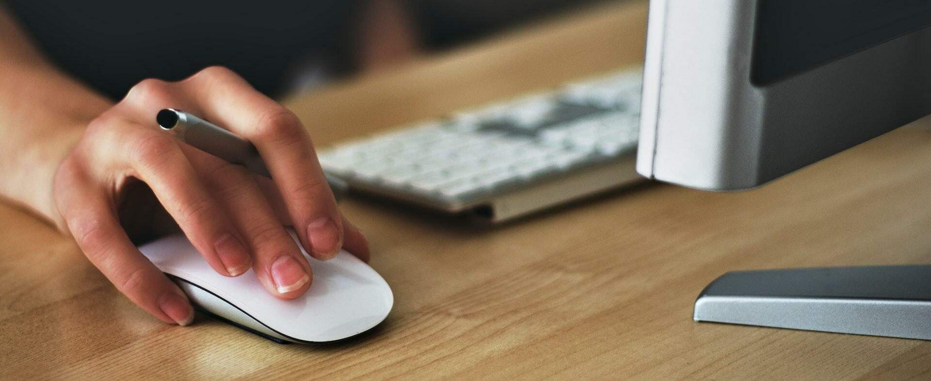 Utilisateur ordinateur clavier et souris
